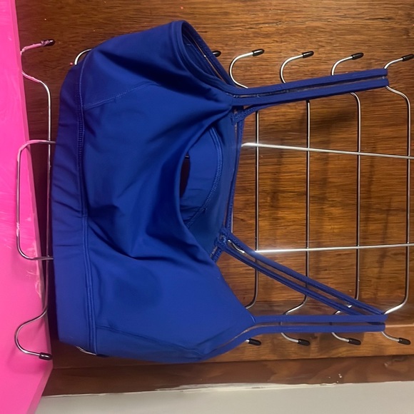 Sports bra bundle 2x Lululemon and 1x Pink VS Large $6.99 shipping - Picture 1 of 10